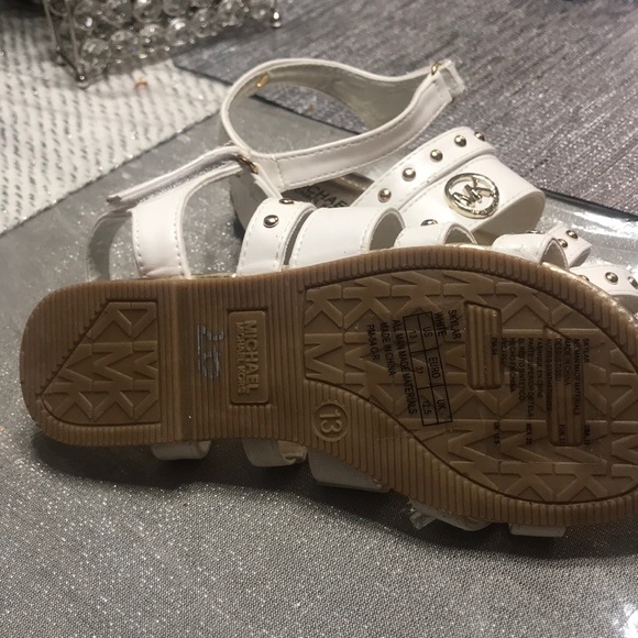 Sandals - Picture 2 of 2